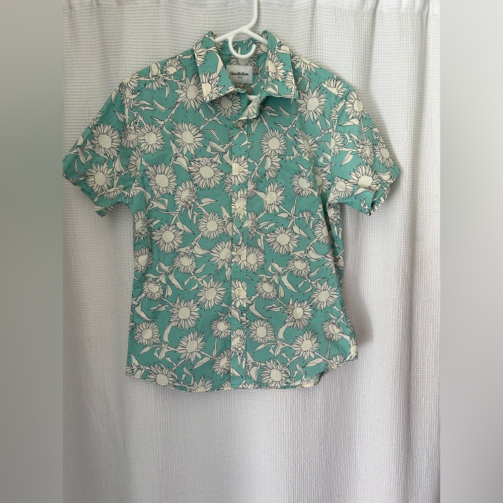 Goodfellow & Co Men’s M button‎ down